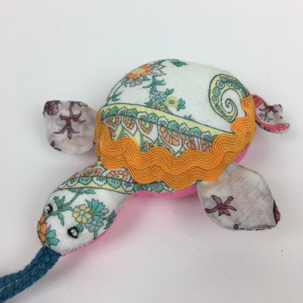 One handmade turtle 🐢 keychain ornament